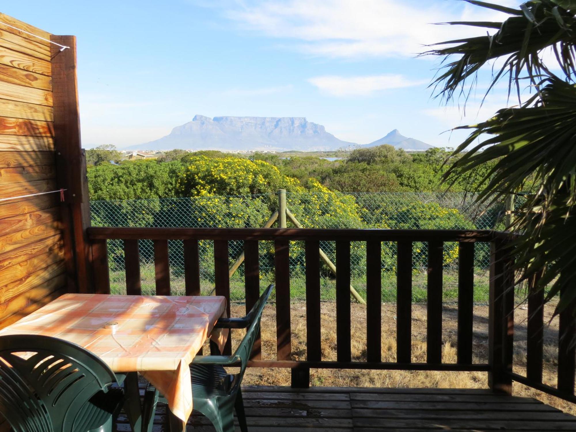 Cape Oasis Guesthouse Bloubergstrand Εξωτερικό φωτογραφία